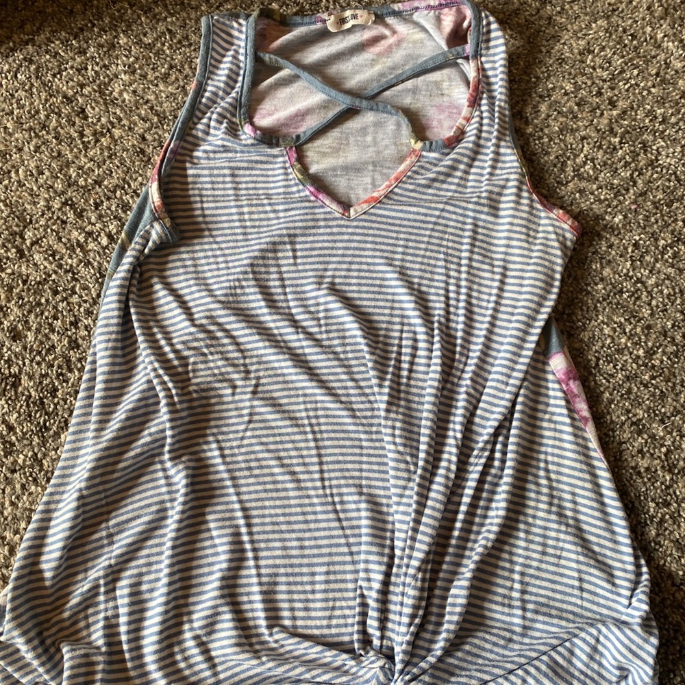 tanktop with crossed top